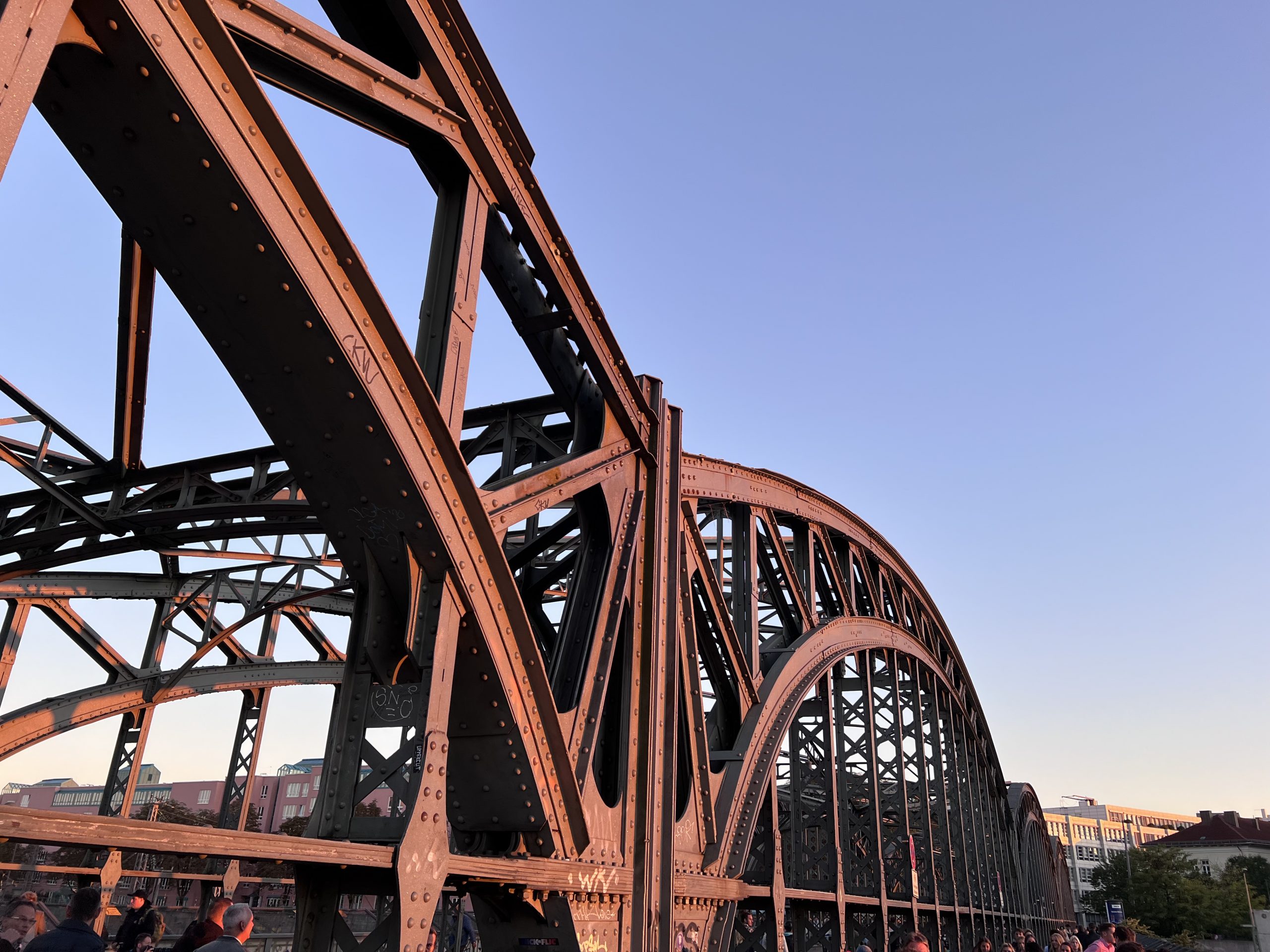 8月3日外汇交易提醒- Money Chase 万通国际换汇